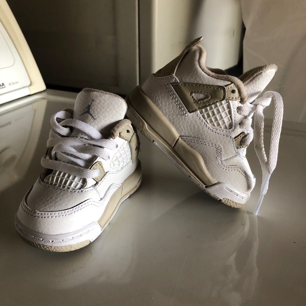 White and tan baby Jordan’s